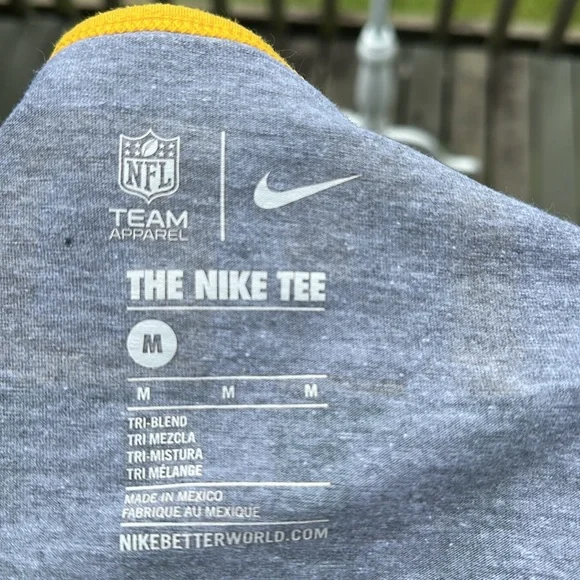 Nike Women's Green Bay Packers Gray Tank Top - Picture 6 of 6